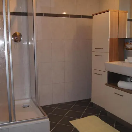 Apart Confimare Affittacamere Pfunds