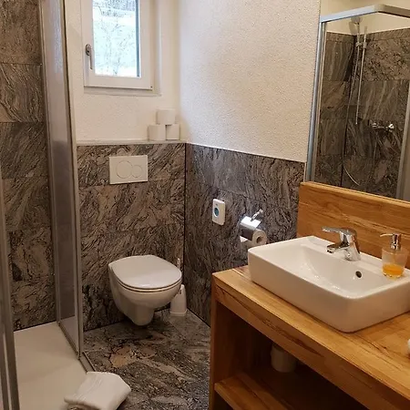 Apart Confimare * Pfunds