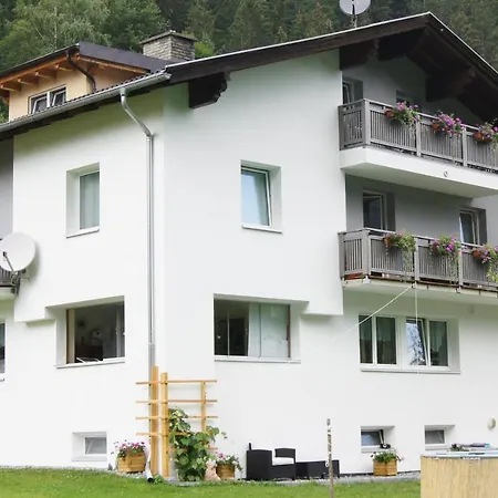 Apart Confimare Гостевой дом Пфундс