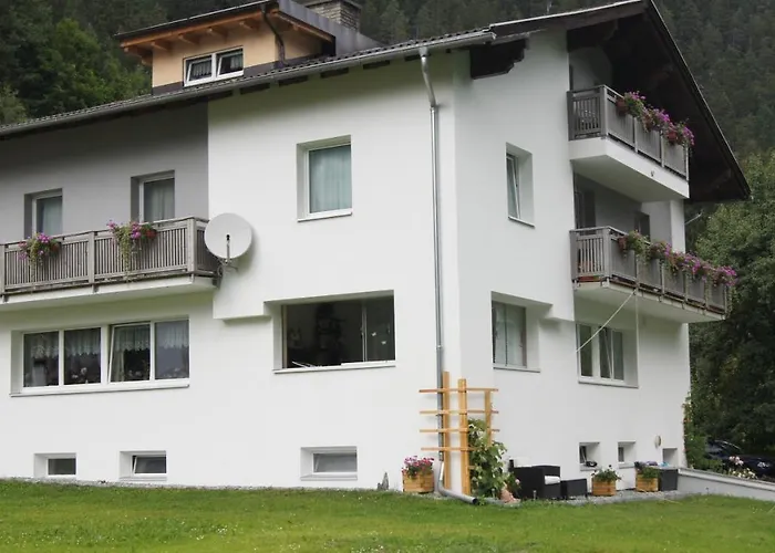 Гостевой дом Apart Confimare *