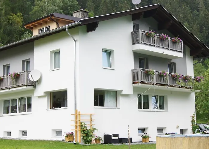 Apart Confimare Гостевой дом Пфундс