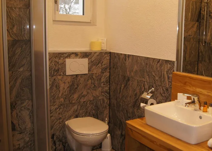 Apart Confimare Пфундс