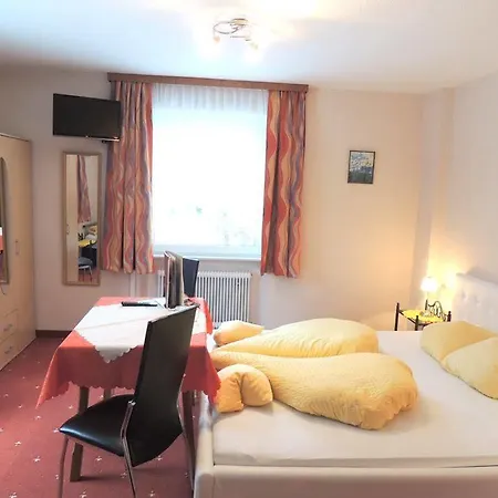 בית הארחה Apart Confimare *